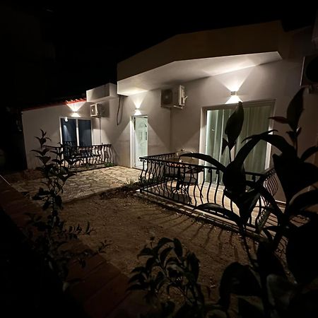 Fiore Rooms 2 Ksamil Esterno foto